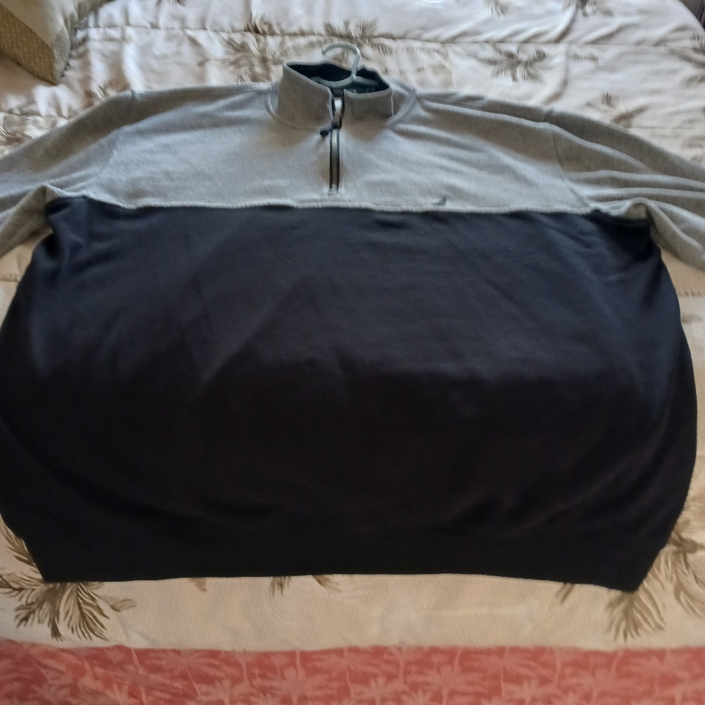 Nautica sweatshirt